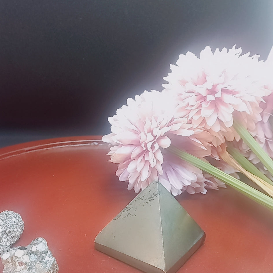 Pyrite pyramid for prosperity